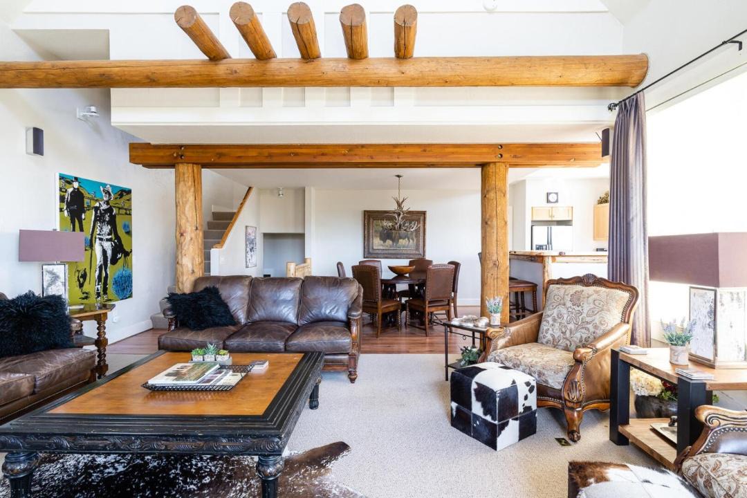 Photo of Livingroom in Saddle Ridge