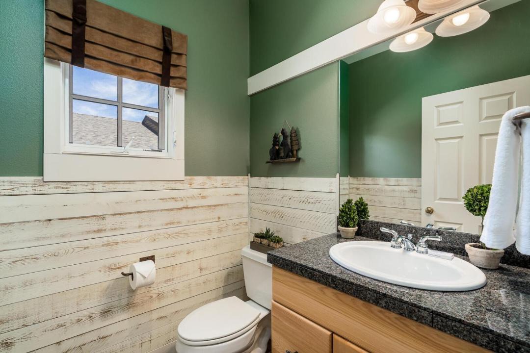 Photo of Bathroom in Saddle Ridge