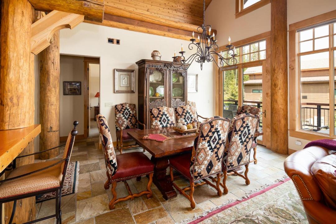 Photo of Livingroom in Saddle Ridge