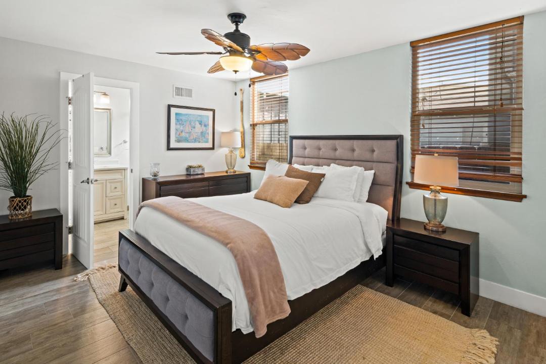 Photo of Bedroom in South Mission Beach