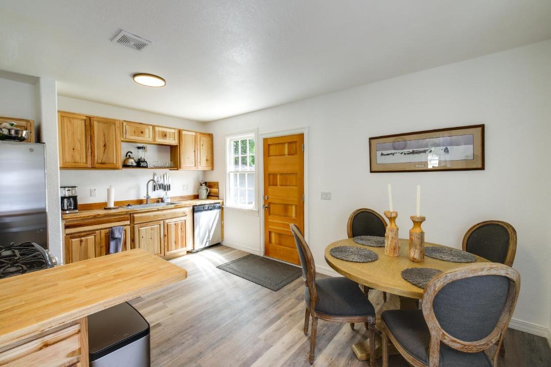 Photo of Livingroom in Hamilton