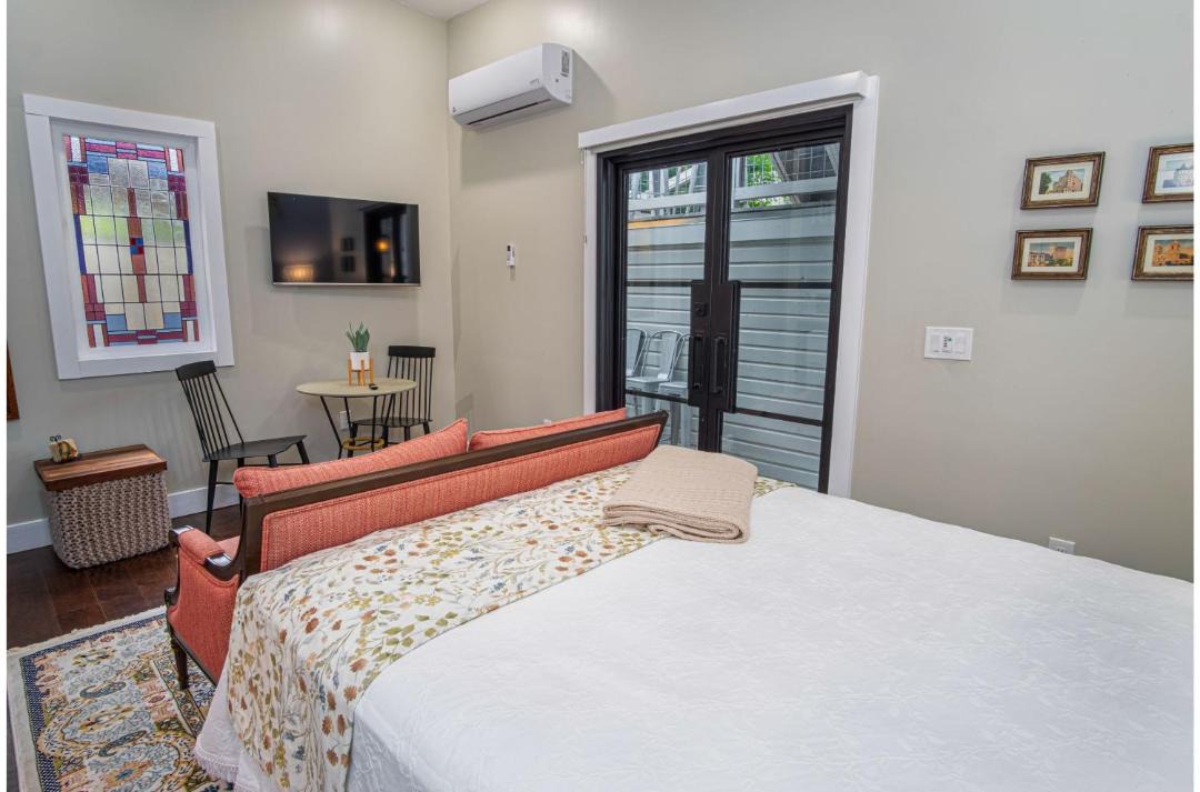 Photo of Bedroom in King William