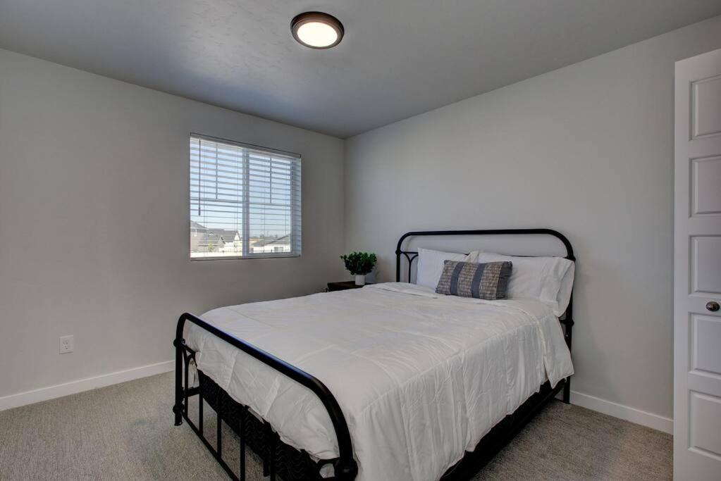 Photo of Bedroom in Nampa