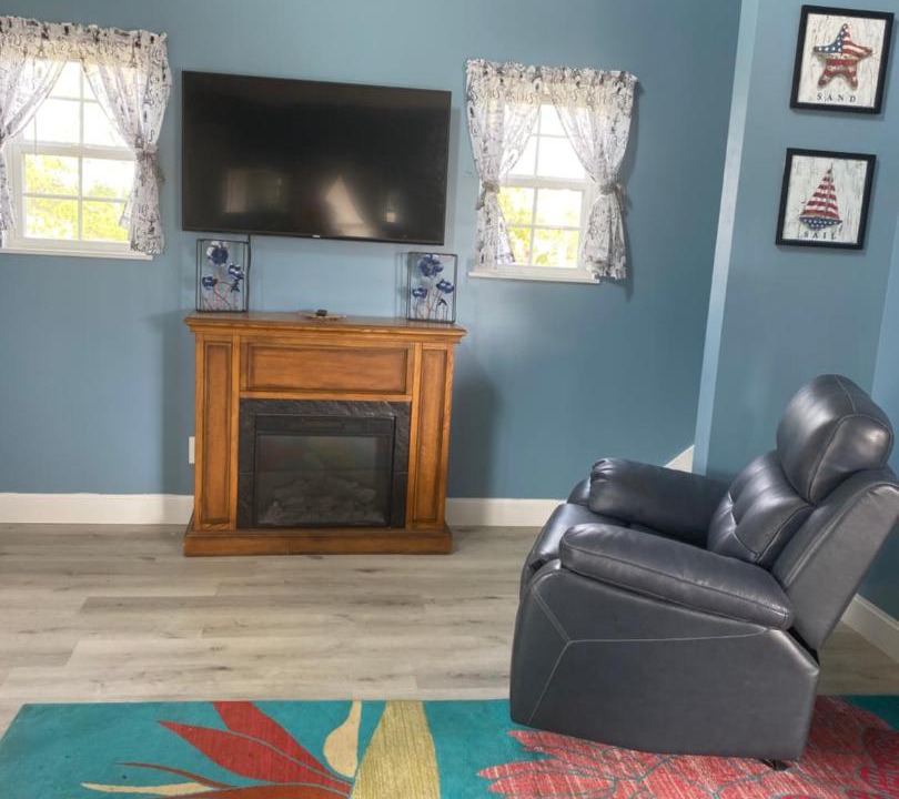 Photo of Livingroom in Shoreline Park