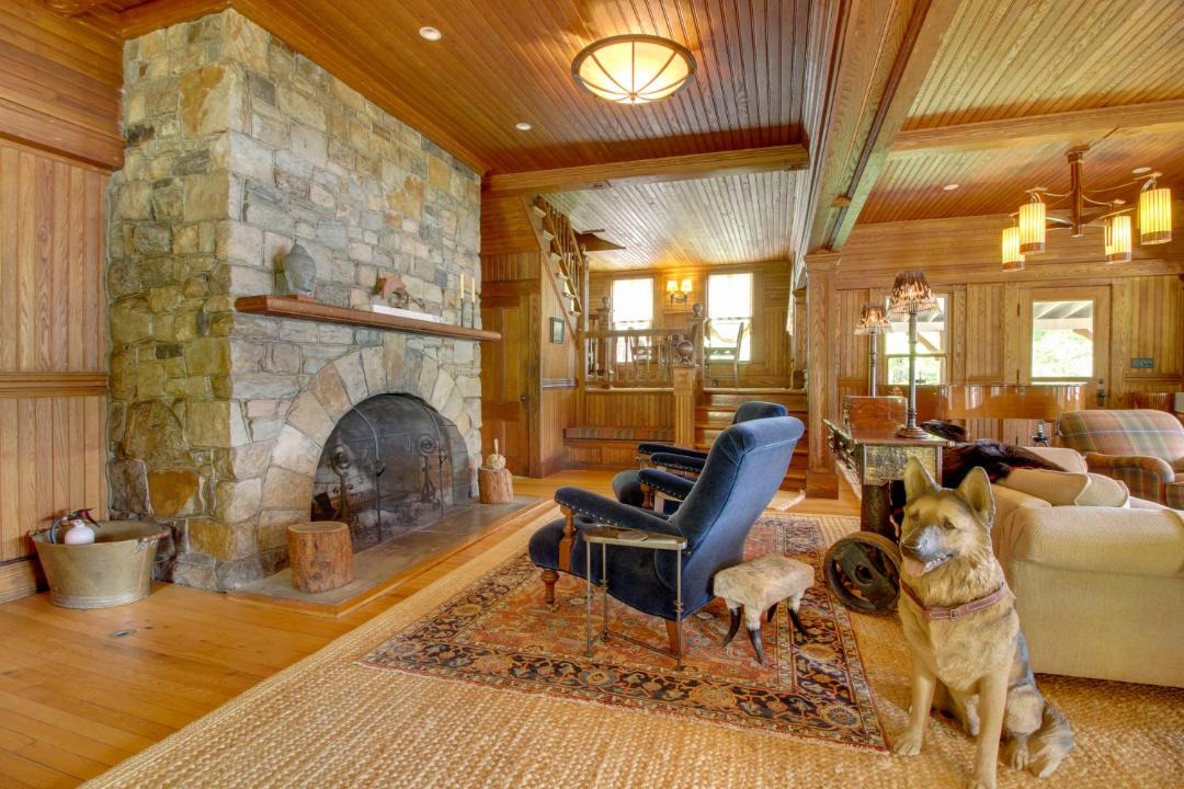 Photo of Livingroom in Silver Bay
