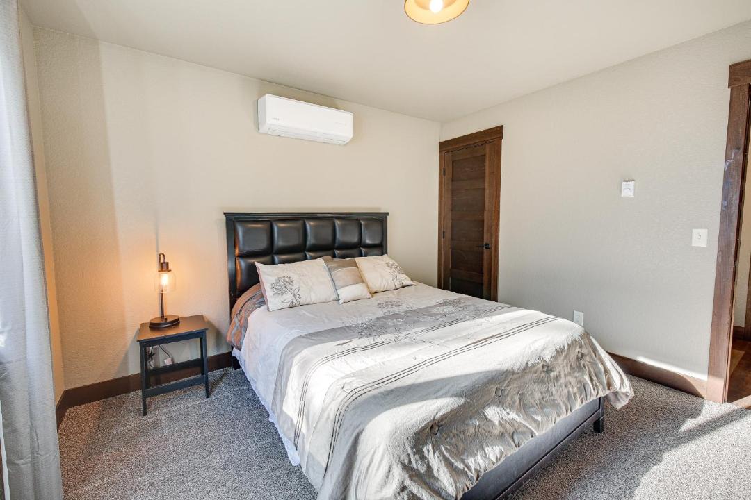 Photo of Bedroom in Sturgis