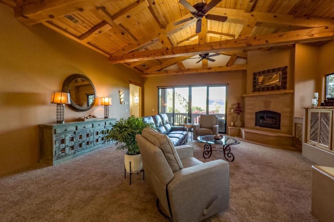 Photo of Livingroom in West Sedona