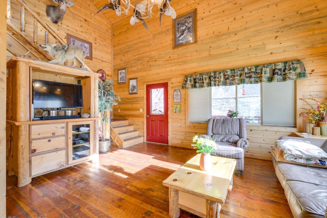 Photo of Livingroom in Salmon