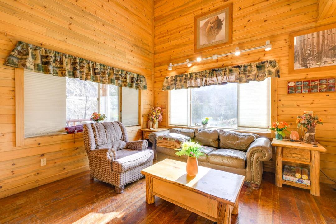 Photo of Livingroom in Salmon