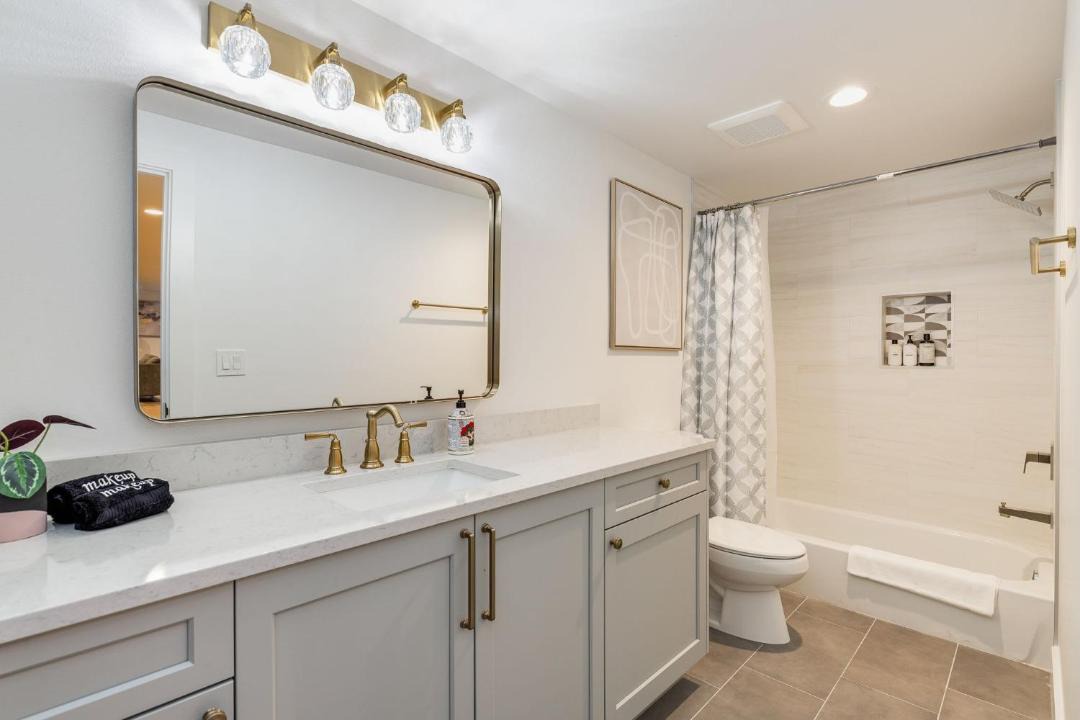 Photo of Bathroom in West Bellevue
