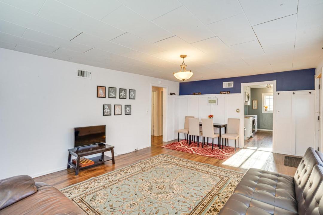 Photo of Livingroom in Sidney