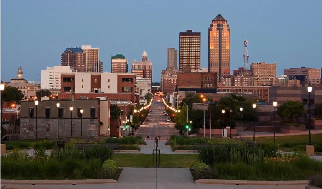 Photo of Buildings in Downtown Des Moines