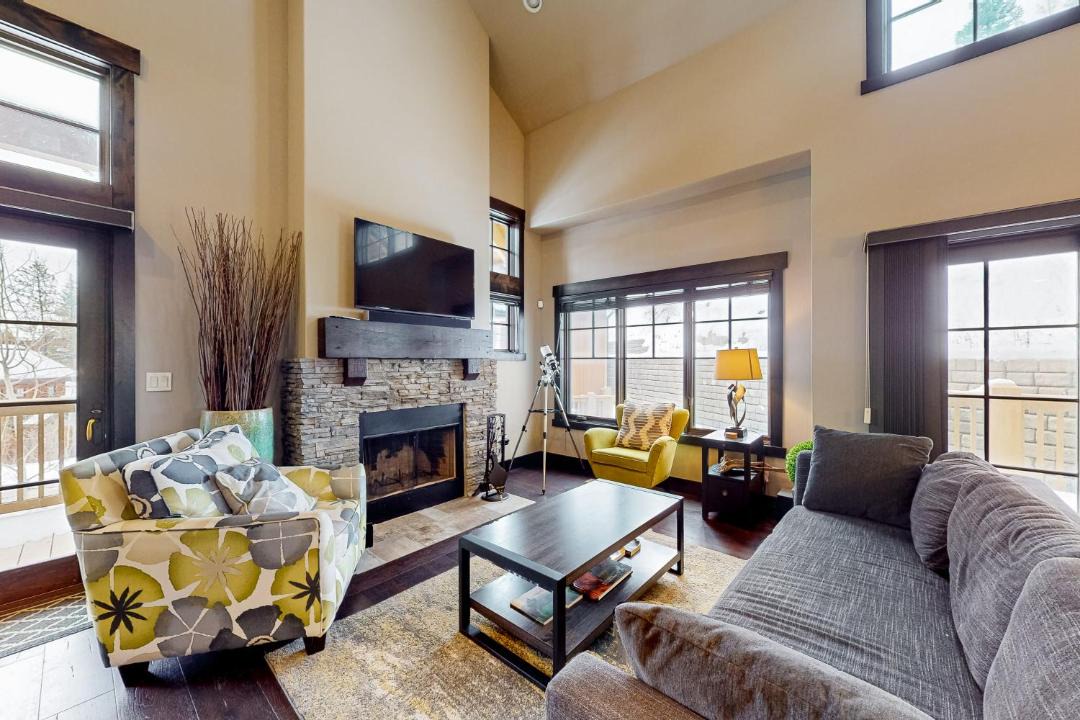 Photo of Livingroom in Tamarack Resort