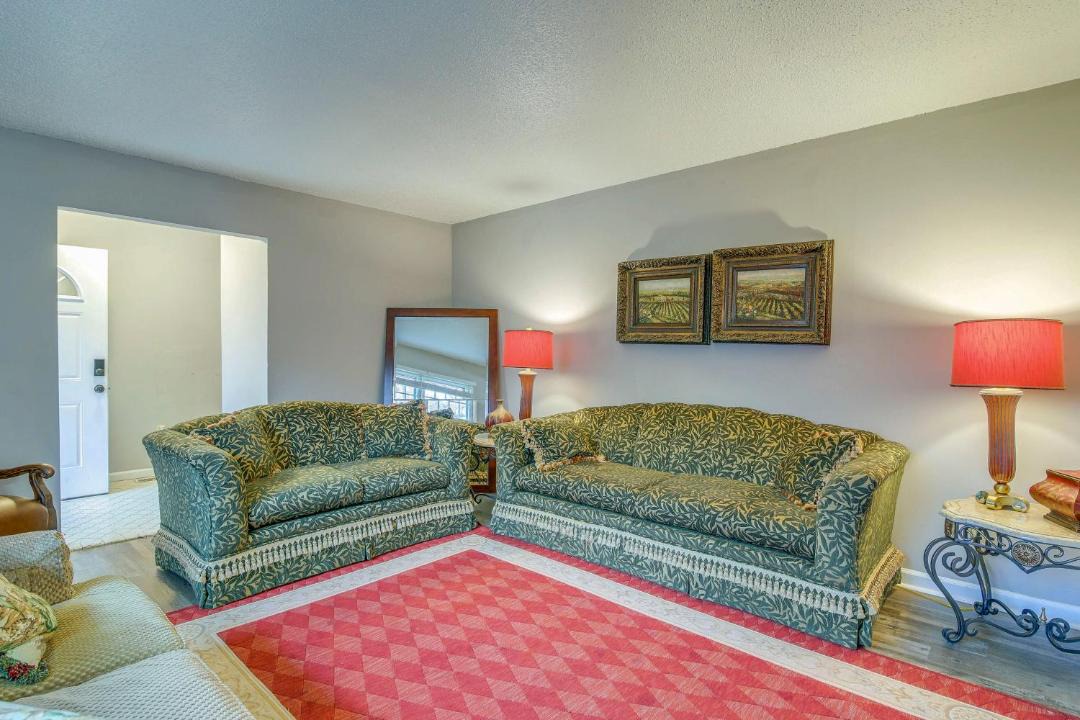 Photo of Livingroom in Jackson