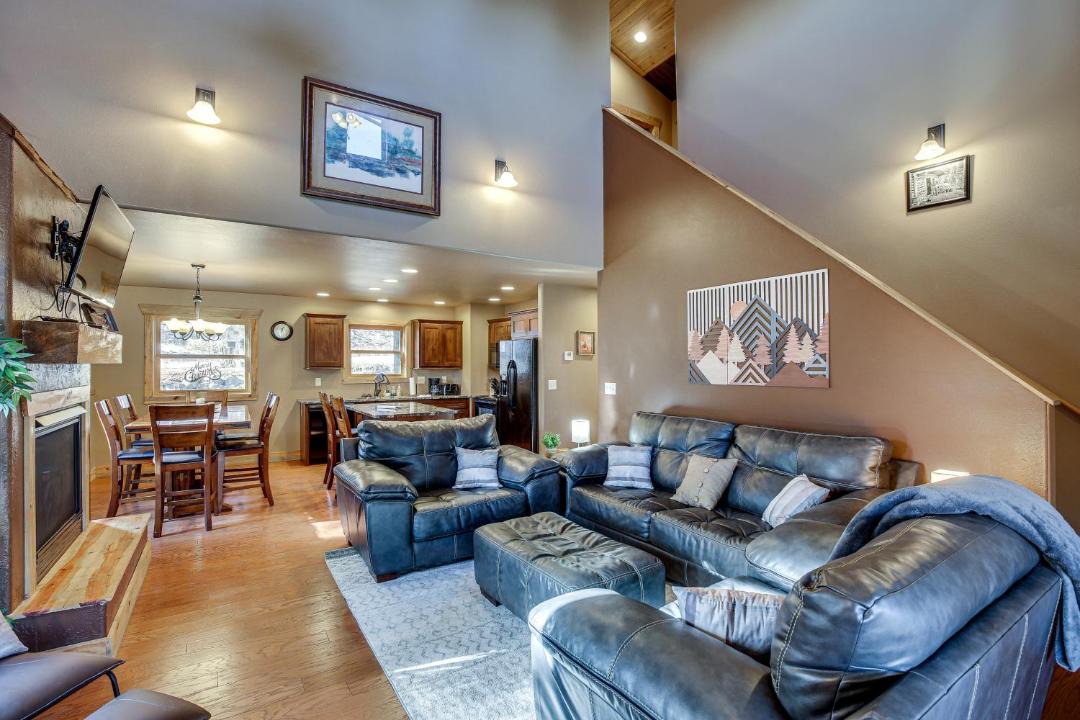 Photo of Livingroom in Deadwood