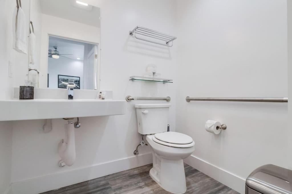 Photo of Bathroom in University Heights