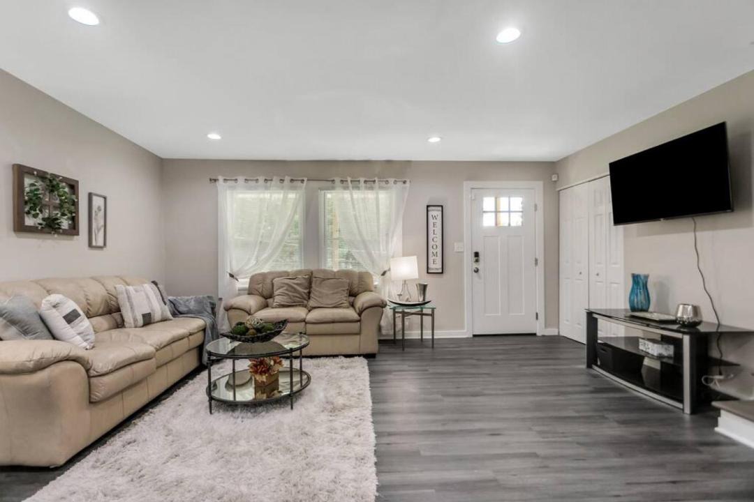 Photo of Livingroom in Collier Heights