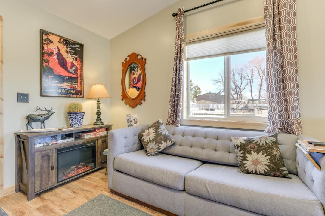 Photo of Livingroom in Dillon