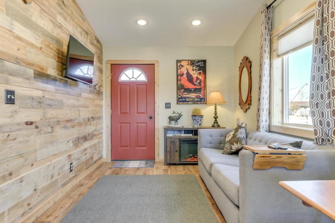 Photo of Livingroom in Dillon