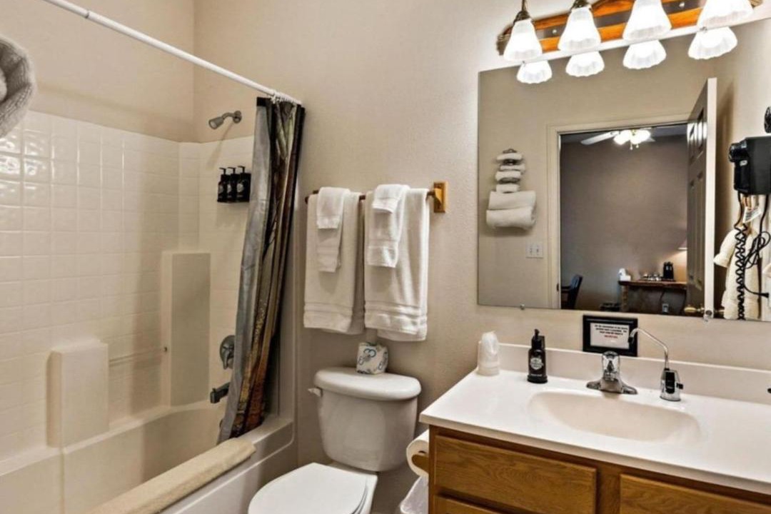 Photo of Bathroom in Lowman