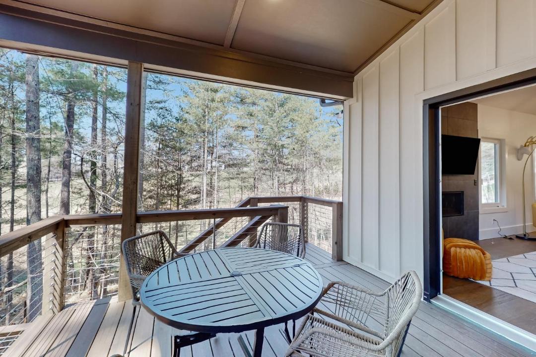 Photo of Patio Balcony in Weaverville