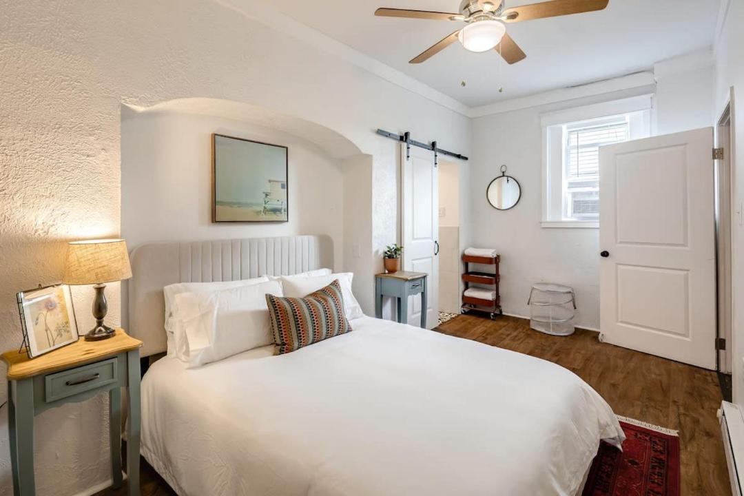 Photo of Bedroom in Roxborough-Manayunk