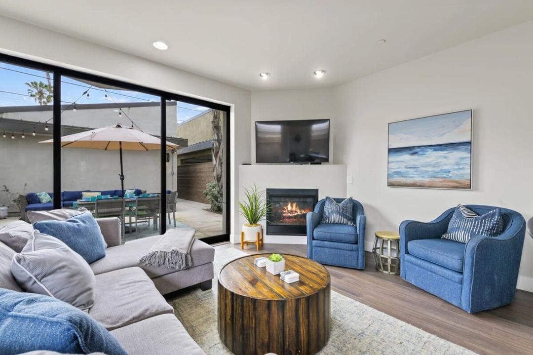 Photo of Livingroom in Crown Point