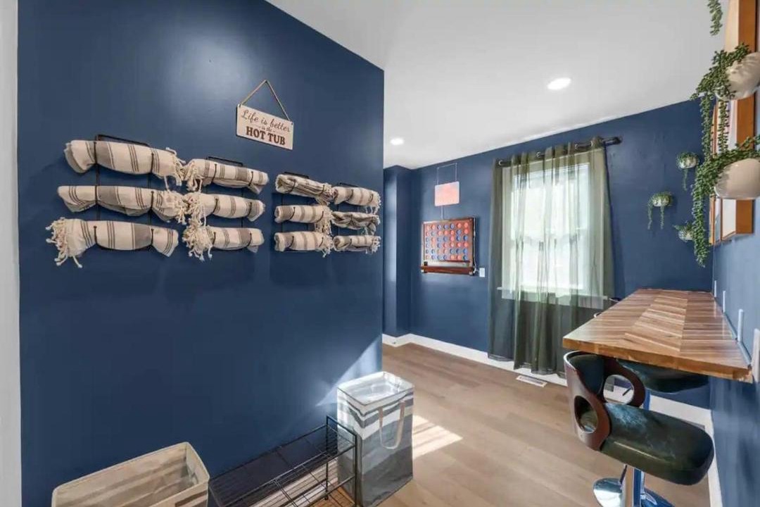 Photo of Livingroom in Glen Echo