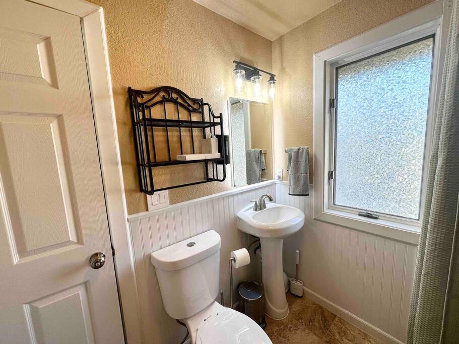 Photo of Bathroom in Winnemucca