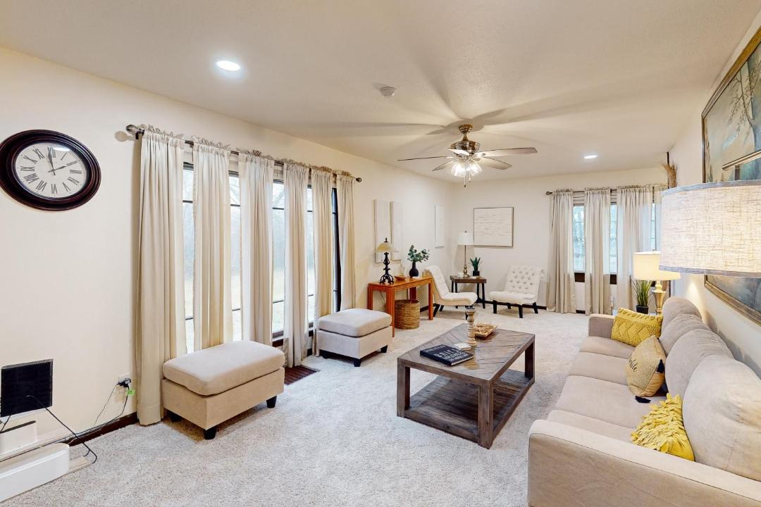 Photo of Livingroom in Martindale-Brightwood