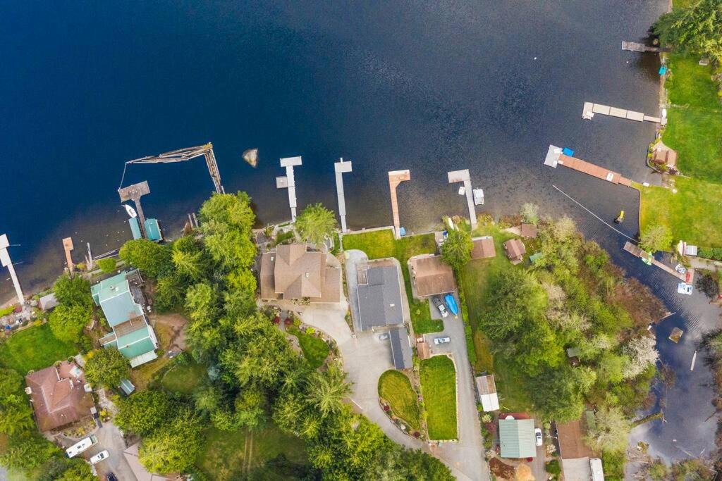 Photo of Others in Three Lakes
