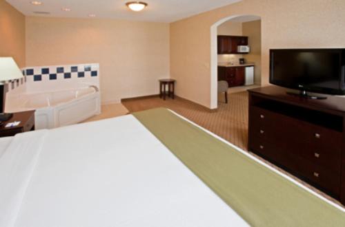 Photo of Bedroom in Anderson