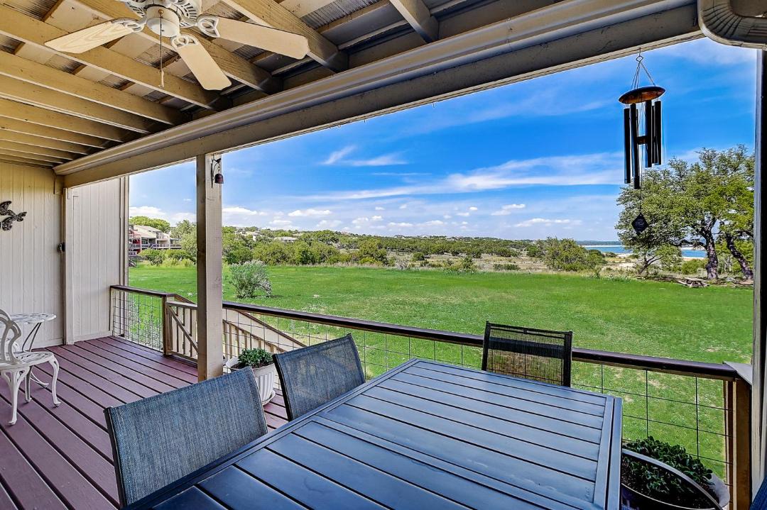 Photo of Patio Balcony in Point Venture