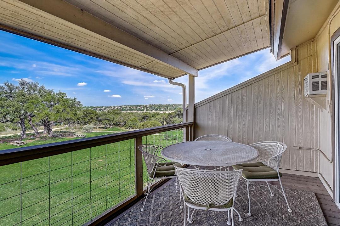 Photo of Patio Balcony in Point Venture