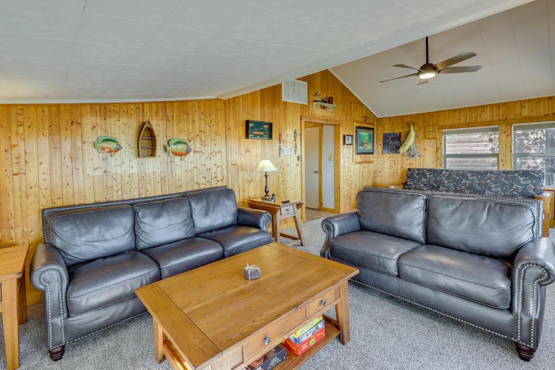 Photo of Livingroom in Grove