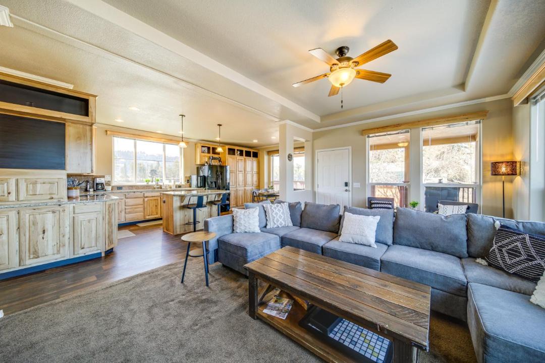 Photo of Livingroom in Newport