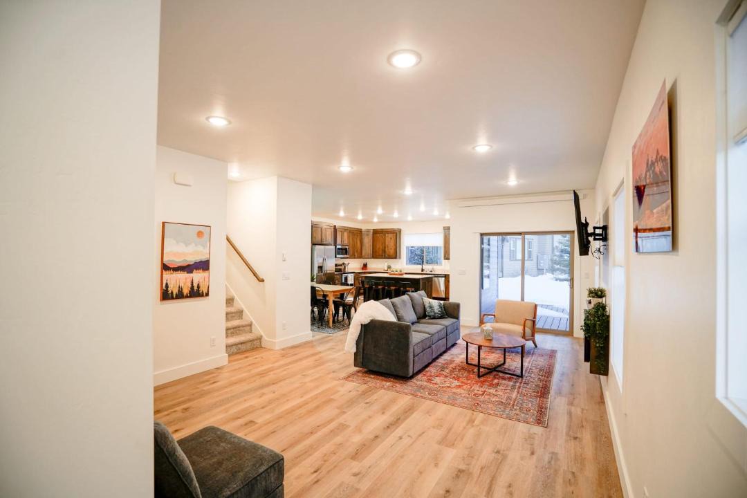Photo of Livingroom in Victor