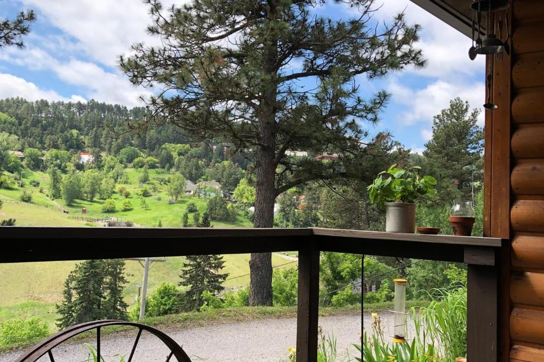 Photo of Patio Balcony in Deadwood