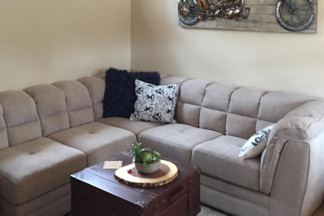 Photo of Livingroom in Deadwood