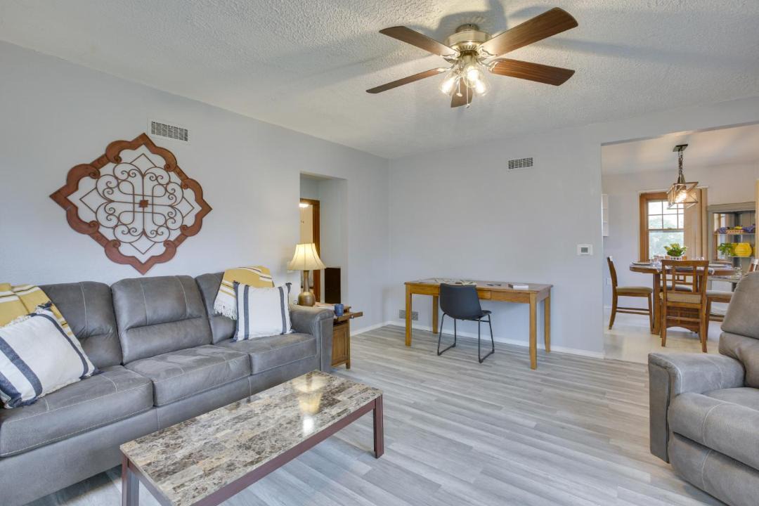 Photo of Livingroom in Glendive