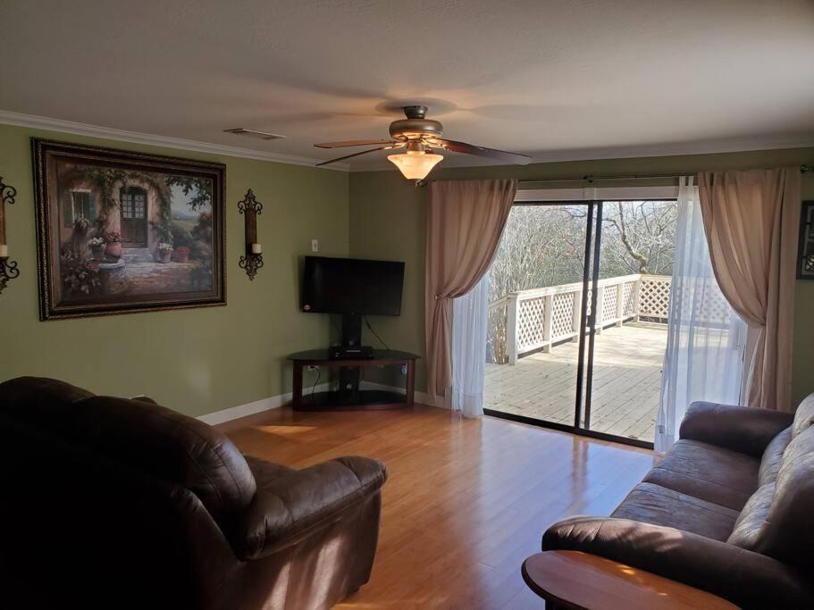 Photo of Livingroom in Mena