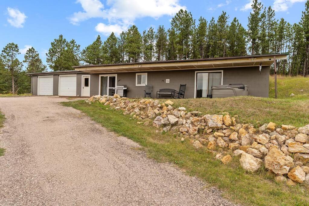 Photo of Buildings in Custer