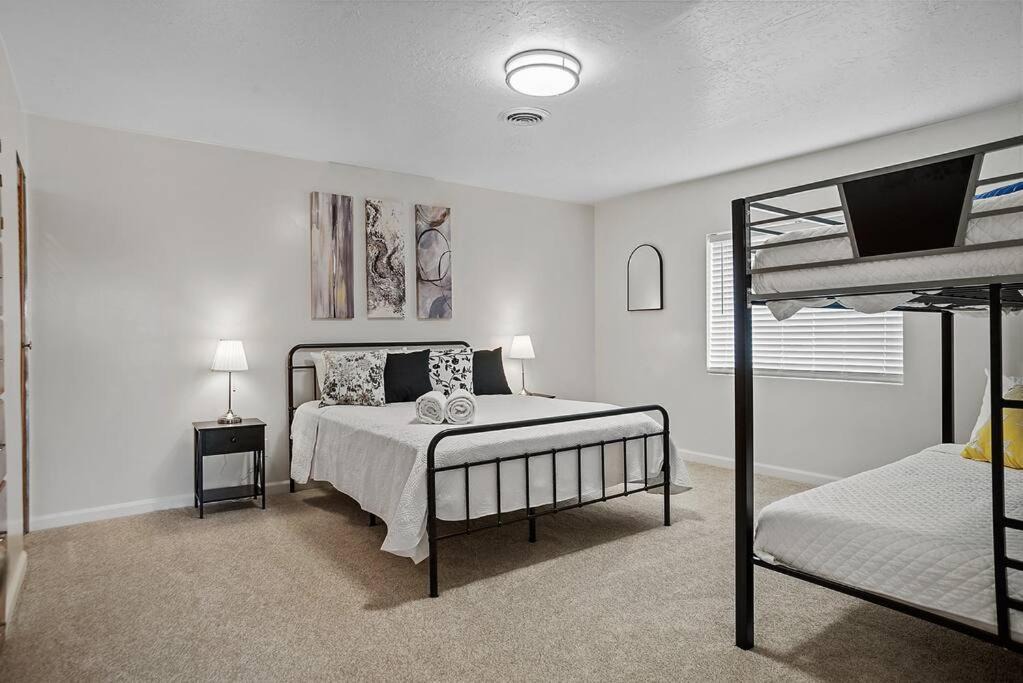Photo of Bedroom in Custer