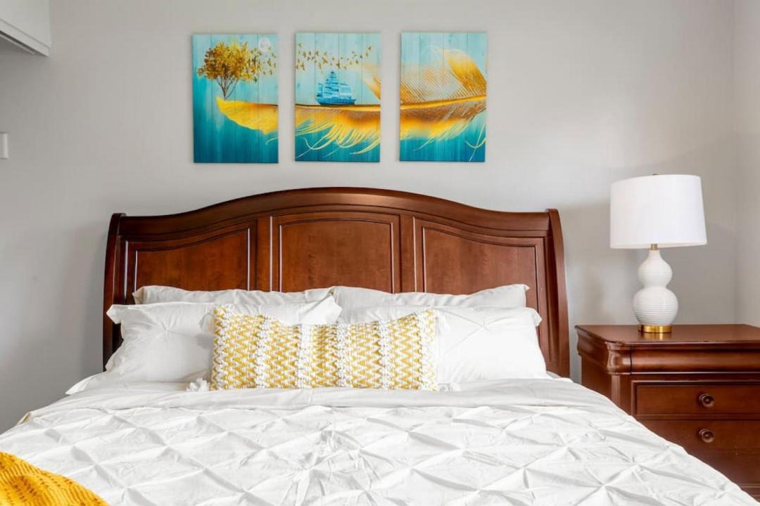 Photo of Bedroom in East Lake Hills
