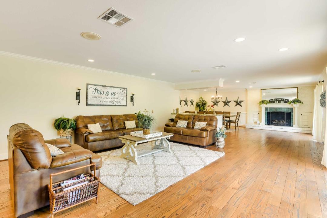 Photo of Livingroom in Hitchcock