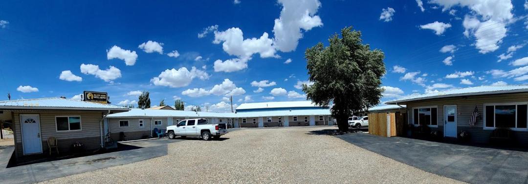 Photo of Buildings in Saratoga