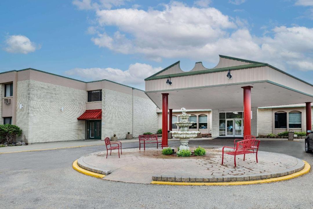 Photo of Buildings in Grand Forks