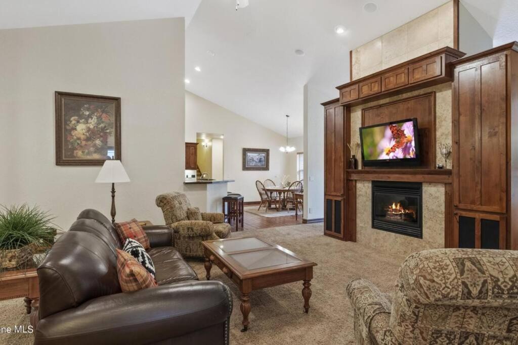 Photo of Livingroom in Priest River