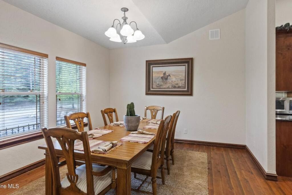 Photo of Livingroom in Priest River