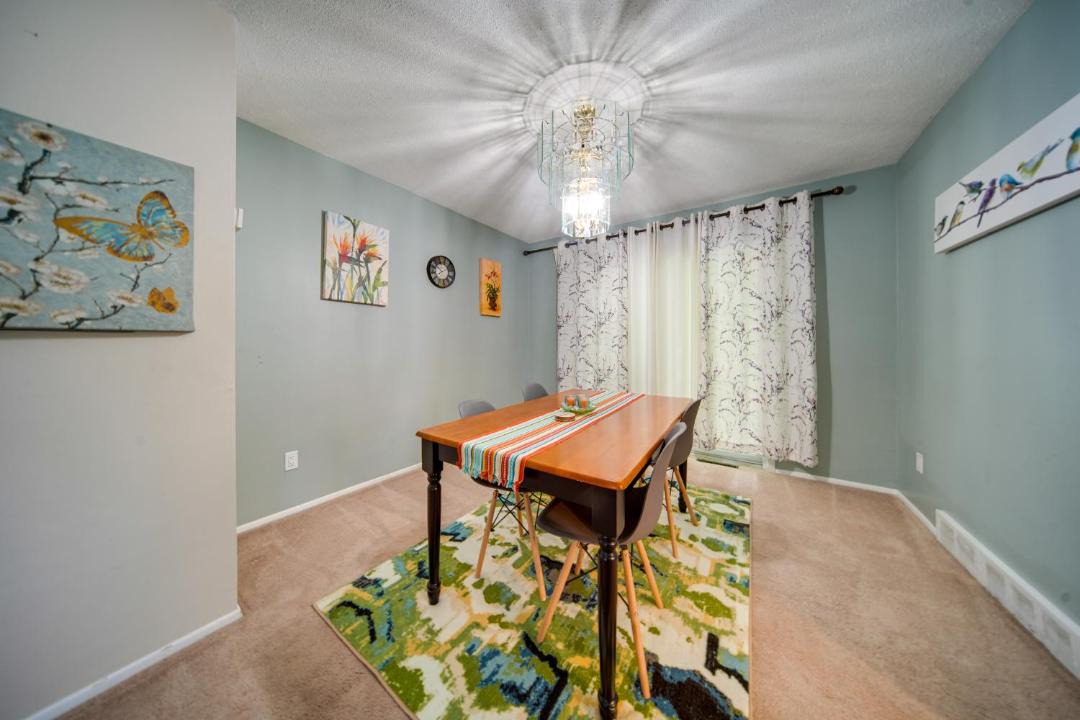 Photo of Livingroom in Richmond Heights